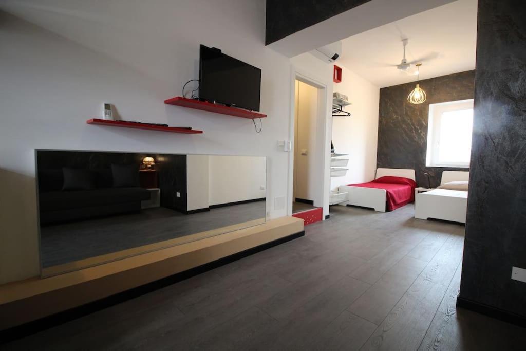 Monolocale Trainspotting Apartamento Verona Exterior foto